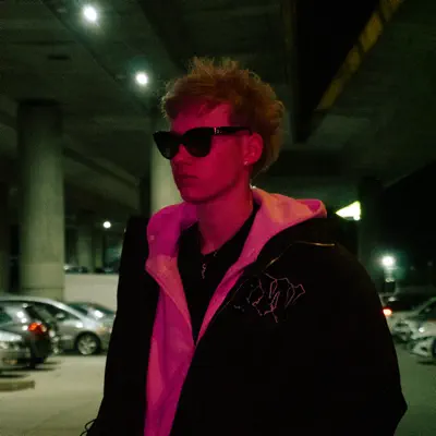 Listen to David21, watch music videos, read bio, see tour dates & more!