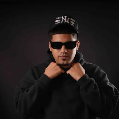 Listen to DJ 809, watch music videos, read bio, see tour dates & more!