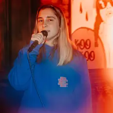 Poslechněte si interpreta Alysha Amerson, sledujte hudební videa, přečtěte si životopis, podívejte se na data turné a další informace.