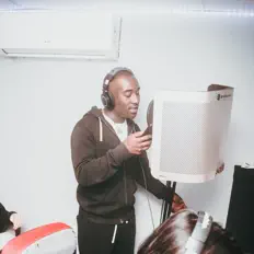 Listen to Youngp2flashy, watch music videos, read bio, see tour dates & more!