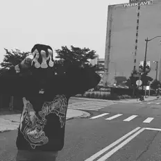 收听 Chosen Ro、观看音乐视频、阅读小传、查看巡演日期等 ！