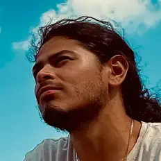 Escucha a Elyel, mira vídeos musicales, lee la biografía, consulta fechas de giras y mucho más.