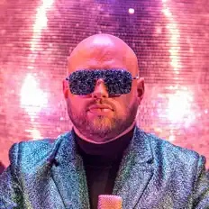 收听 Jeffrey Kuipers、观看音乐视频、阅读小传、查看巡演日期等 ！