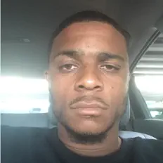 Russell Stanberg: песни, клипы, биография, даты выступлений и многое другое.