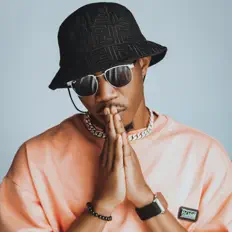 Poslechněte si interpreta PLYZ, sledujte hudební videa, přečtěte si životopis, podívejte se na data turné a další informace.