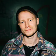 Escucha a Björn Amadeus, mira videos musicales, lee su biografía, consulta las fechas de las gira y más.