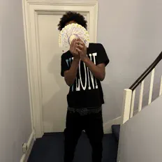 Ouve Carribn, vê vídeos de música, lê a biografia, vê as datas da digressão e muito mais!