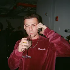 Listen to Reyan, watch music videos, read bio, see tour dates & more!