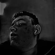 Hör dir Lilgr3g an, schau dir Musikvideos an, lies die Biografie, finde Tourdaten und mehr!