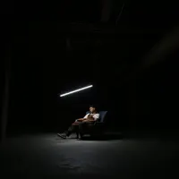 undefinedを聴いたり、ミュージックビデオを鑑賞したり、経歴やツアー日程などを確認したりしましょう！