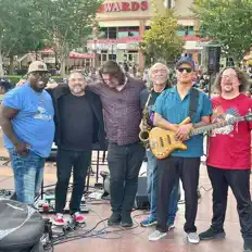 Ακούστε περιεχόμενο από Jay Smith Group, παρακολουθήστε μουσικά βίντεο, διαβάστε το βιογραφικό, δείτε ημερομηνίες περιοδείας, και πολλά ακόμη!