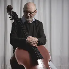 Poslechněte si interpreta Jens Jefsen, sledujte hudební videa, přečtěte si životopis, podívejte se na data turné a další informace.