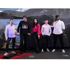 Posłuchaj wykonawcy Etats d'Âme, obejrzyj teledyski, przeczytaj biografię, zobacz daty tras koncertowych i nie tylko!