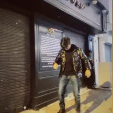 Escucha a Shall, mira videos musicales, lee su biografía, consulta las fechas de las gira y más.