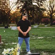 Bonezを聴いたり、ミュージックビデオを鑑賞したり、経歴やツアー日程などを確認したりしましょう！