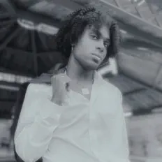 Luister naar Karowlina, bekijk muziekvideo's, lees de bio, bekijk de tourdata, en meer!