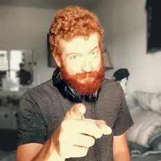 Poslechněte si interpreta willynilly, sledujte hudební videa, přečtěte si životopis, podívejte se na data turné a další informace.