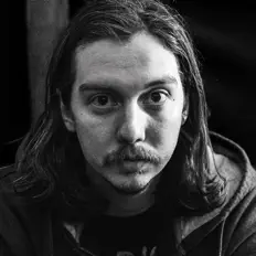 Ouve Mosaics, vê vídeos de música, lê a biografia, vê as datas da digressão e muito mais!