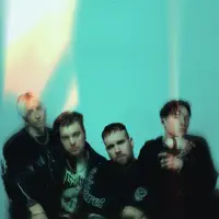 undefinedを聴いたり、ミュージックビデオを鑑賞したり、経歴やツアー日程などを確認したりしましょう！