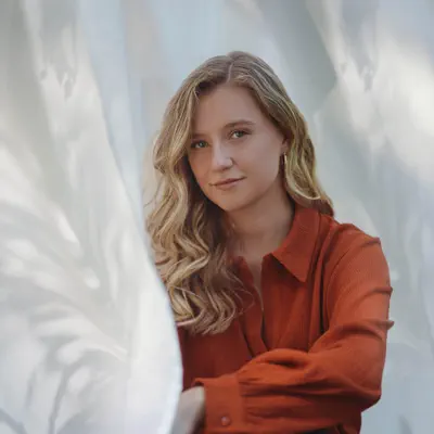 Listen to Laura van Kaam, watch music videos, read bio, see tour dates & more!