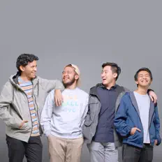 聆聽 Rusty Machines、觀看音樂影片、閱讀小傳、查看巡演日期等！