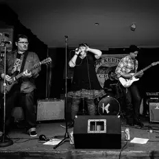 Escucha a Atomic Age, mira vídeos musicales, lee la biografía, consulta fechas de giras y mucho más.