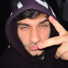 聆聽 Tristen J.、觀看音樂影片、閱讀小傳、查看巡演日期等！