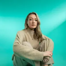 Caroline Kayを聴いたり、ミュージックビデオを鑑賞したり、経歴やツアー日程などを確認したりしましょう！