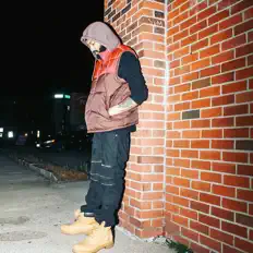 Luister naar Spade Santoro, bekijk muziekvideo's, lees de bio, bekijk de tourdata, en meer!