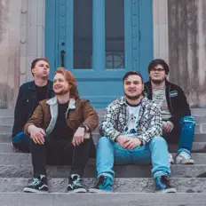 Hör dir South Aberdeen an, schau dir Musikvideos an, lies die Biografie, finde Tourdaten und mehr!