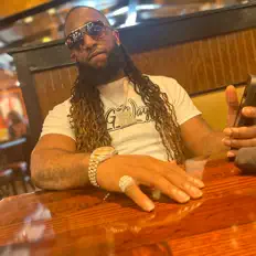 Listen to Deezyg, watch music videos, read bio, see tour dates & more!