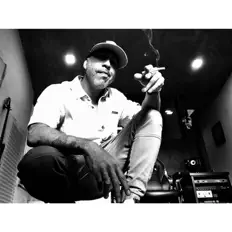 Posłuchaj wykonawcy Alejandro Figueroa, obejrzyj teledyski, przeczytaj biografię, zobacz daty tras koncertowych i nie tylko!