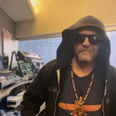 Listen to 3gunas9, watch music videos, read bio, see tour dates & more!