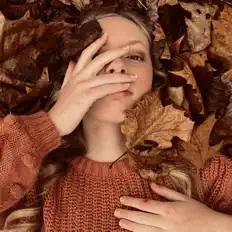 Ascolta Ashlyn Sullivan, guarda video musicali, leggi la biografia, vedi le date del tour & altro!