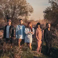 Momiji & The Bluestones dinle, müzik videolarını izle, biyografisini oku, tur tarihlerini ve daha fazlasını gör!
