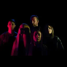 Dengarkan Checkmate, tonton video musik, baca bio, lihat tanggal tur & lainnya!