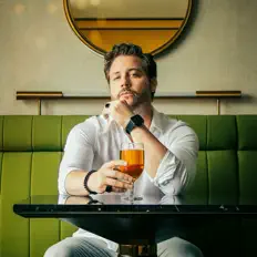 Dengarkan Brad Urba, tonton video musik, baca bio, lihat tanggal tur & lainnya!