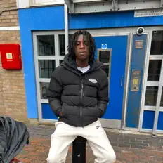 Écoutez Dré Six, regardez des vidéoclips, lisez la biographie, consultez les dates de tournée et plus encore !