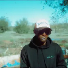 Hör dir Majiano an, schau dir Musikvideos an, lies die Biografie, finde Tourdaten und mehr!