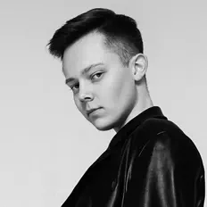 KARAKULOV: песни, клипы, биография, даты выступлений и многое другое.