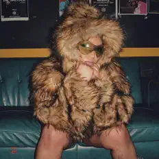 Ouça Jasmyn Milan, assista a videoclipes, leia a biografia, veja as datas das turnês e mais!