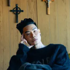 ENIK dinle, müzik videolarını izle, biyografisini oku, tur tarihlerini ve daha fazlasını gör!