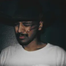 Ouça Dialate, assista a videoclipes, leia a biografia, veja as datas das turnês e mais!