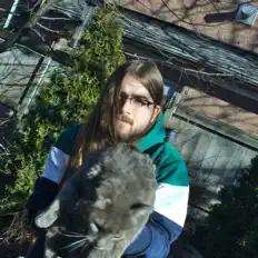 Poslechněte si interpreta Nintnt, sledujte hudební videa, přečtěte si životopis, podívejte se na data turné a další informace.