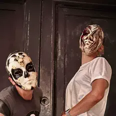 Dengarkan Stonedeaf, tonton video musik, baca bio, lihat tanggal tur & lainnya!