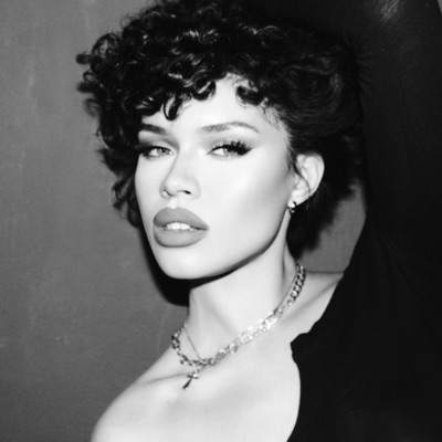 Listen to Aiyana-Lee, watch music videos, read bio, see tour dates & more!