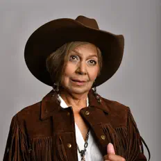 María del Solを聴いたり、ミュージックビデオを鑑賞したり、経歴やツアー日程などを確認したりしましょう！