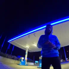 收听 ELUX、观看音乐视频、阅读小传、查看巡演日期等 ！