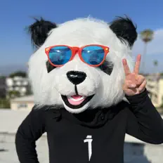 Ascolta SPACE_PANDA, guarda video musicali, leggi la biografia, vedi le date del tour & altro!