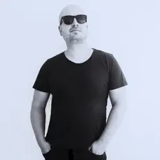 收听 Alex Swank、观看音乐视频、阅读小传、查看巡演日期等 ！